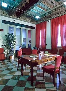 Antica Dimora Hotel 4*